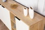 Hanah Home Consola Roble, Blanco. Fabricada 100% en tablero de partículas revestido de melamina con patas metálicas. Medidas: 142x83x35.6 cm.